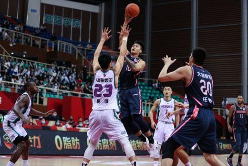 爆料广东男篮最新消息,内部爆料揭示球队备战新赛季策略与关键调整”